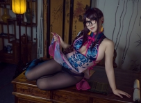 黑丝旗袍【注册可看高清大图】